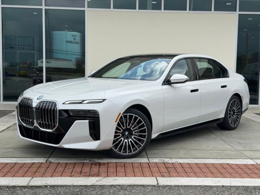 Used 2024 BMW 7 Series 740i Sedan