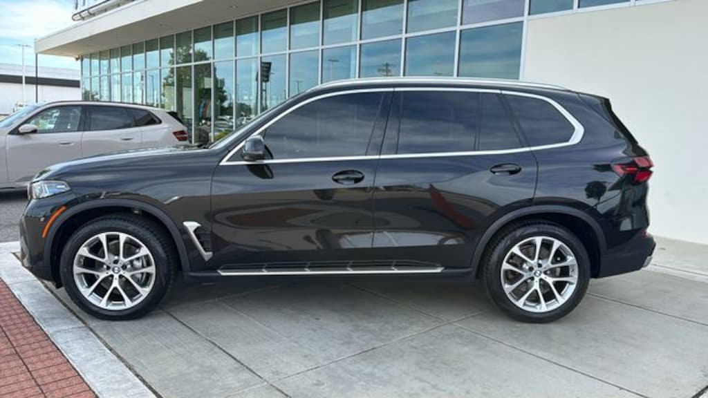 Used 2024 BMW X5 sDrive40i SUV