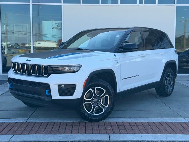 2022 Jeep Grand Cherokee Trailhawk 4xe's photo