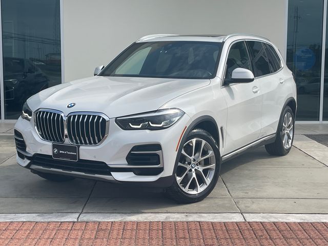 2023 BMW X5 40i's photo