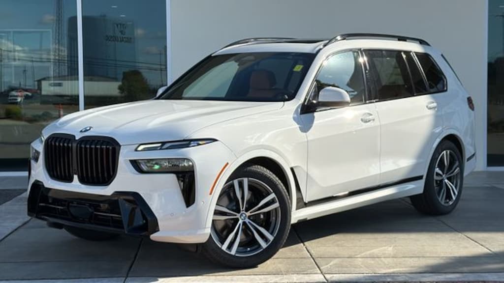 New 2026 BMW X7 xDrive40i SUV