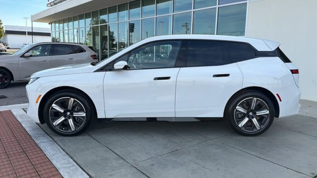 New 2026 BMW iX xDrive45 SUV