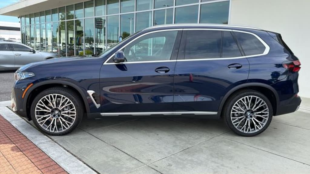New 2026 BMW X5 xDrive40i SUV