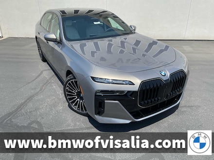 2025 BMW 740i Sedan