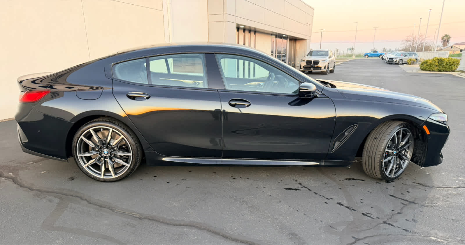 2026 BMW 8 Series M850i - Photo 7