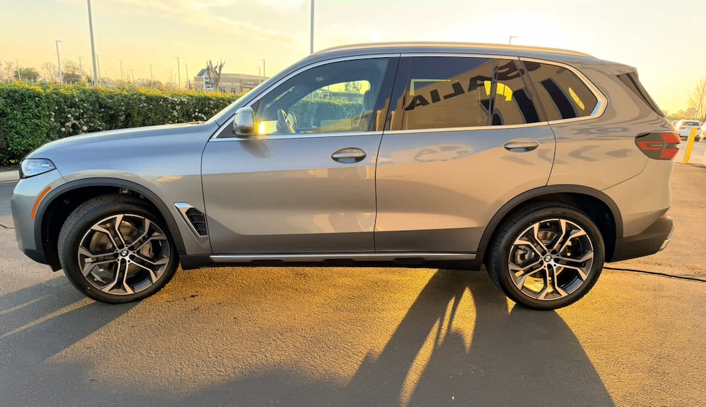 New 2026 BMW X5 xDrive40i SUV