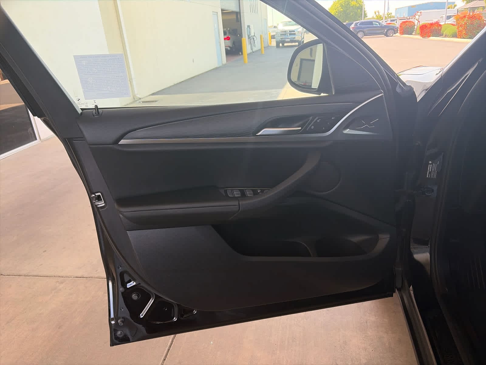 2023 BMW X4 30i - Photo 8