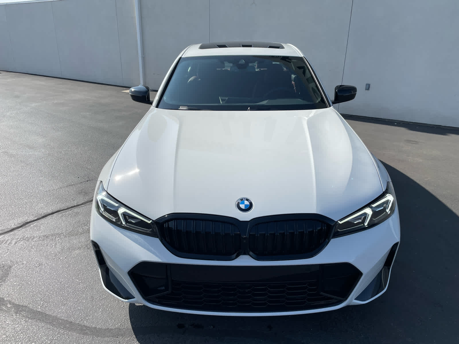 2025 Bmw 330i photo 2