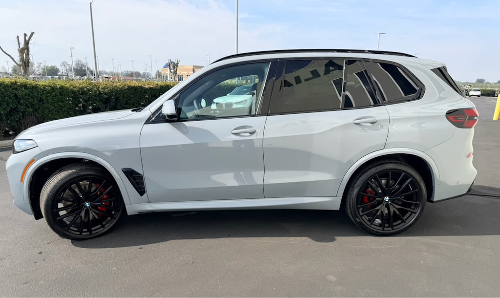 New 2026 BMW X5 xDrive40i SUV