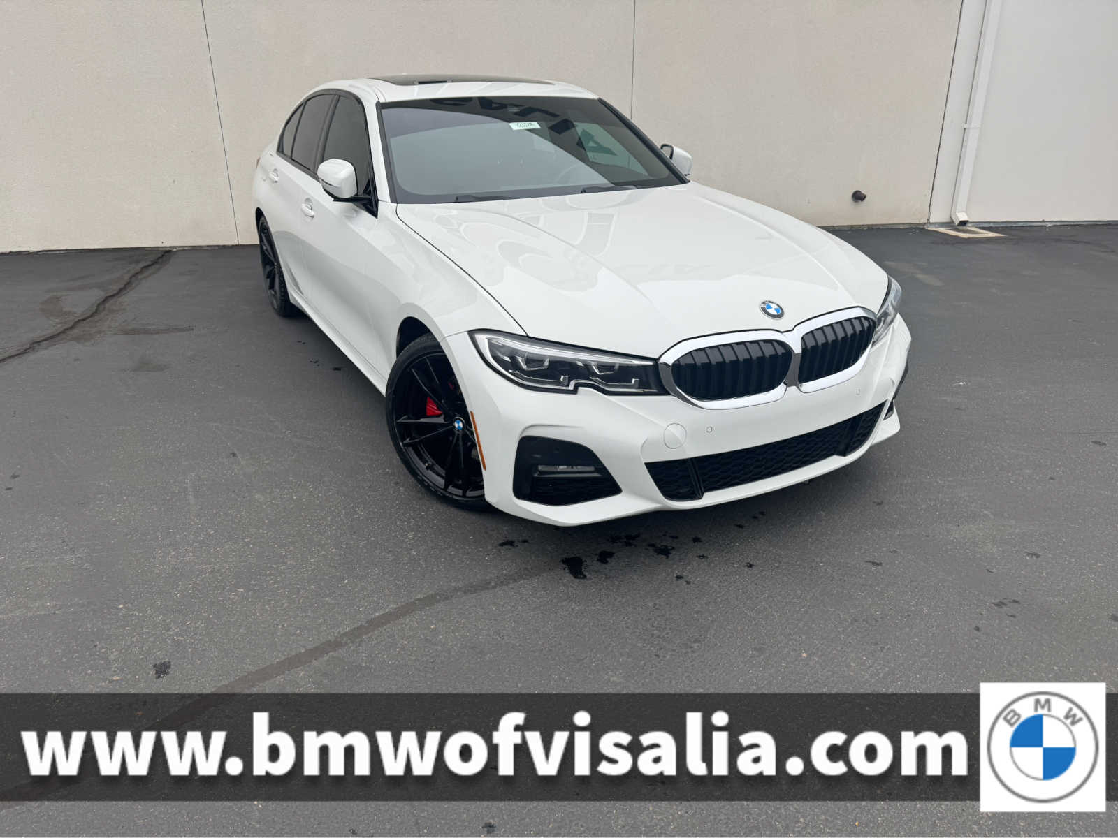 2022 BMW 3 Series 330i's photo