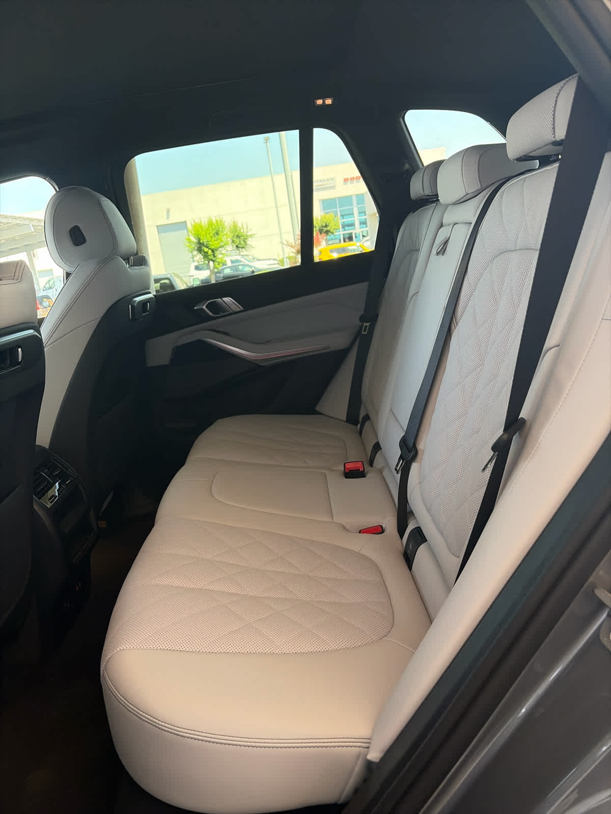 2026 BMW X5 40i - Photo 13