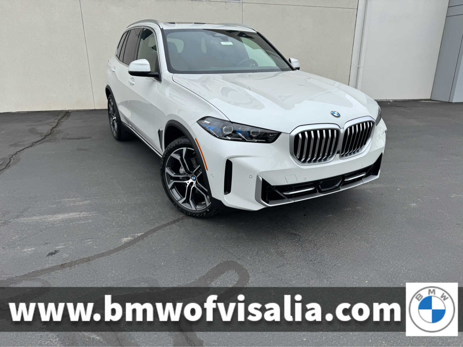 2026 BMW X5 40i's photo