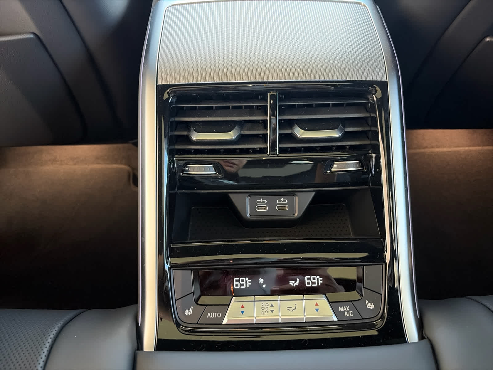 2026 BMW 8 Series 840i - Photo 12