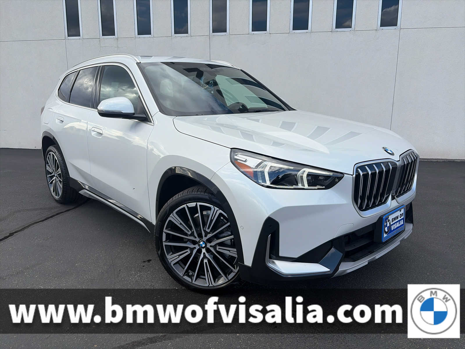 2026 BMW X1 xDrive28i's photo