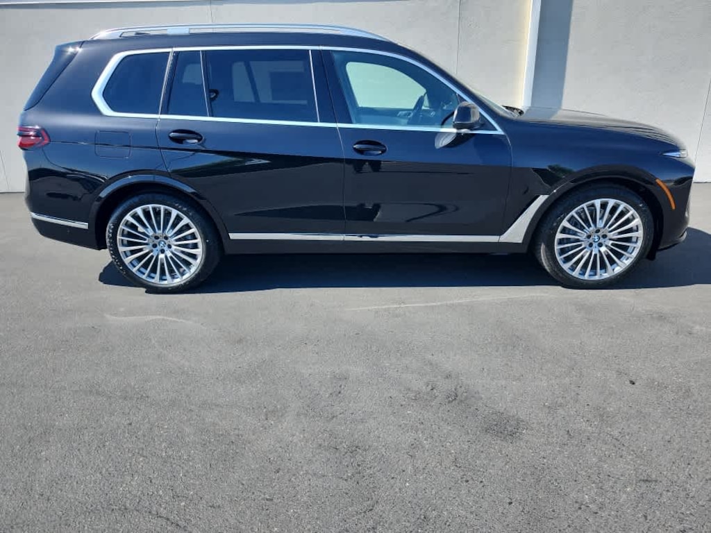 New 2027 BMW X7 xDrive40i SUV