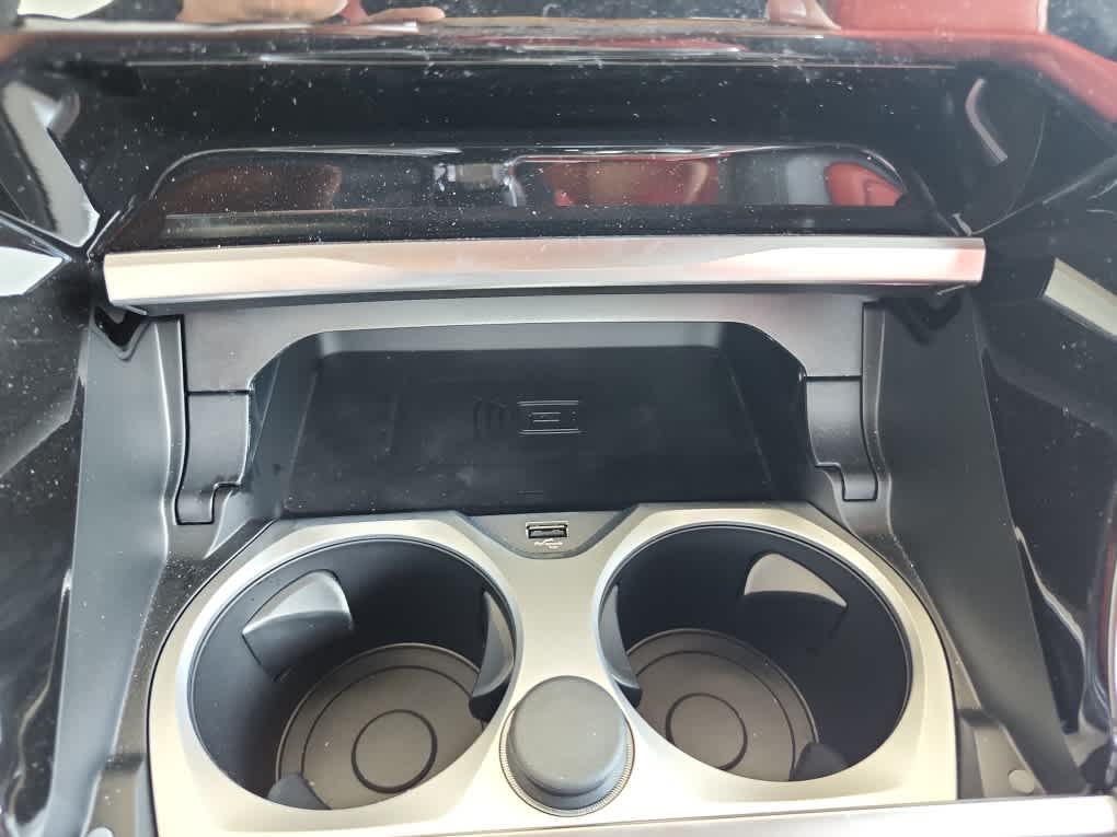2026 BMW 8 Series 840i - Photo 18