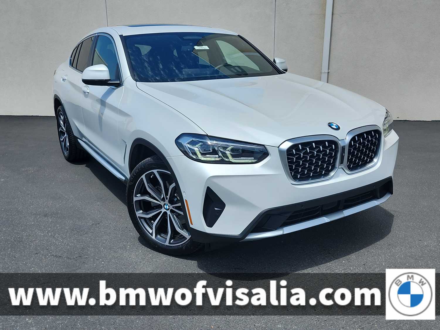 2025 BMW X4 xDrive30i's photo