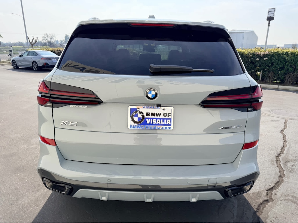 New 2026 BMW X5 xDrive40i SUV