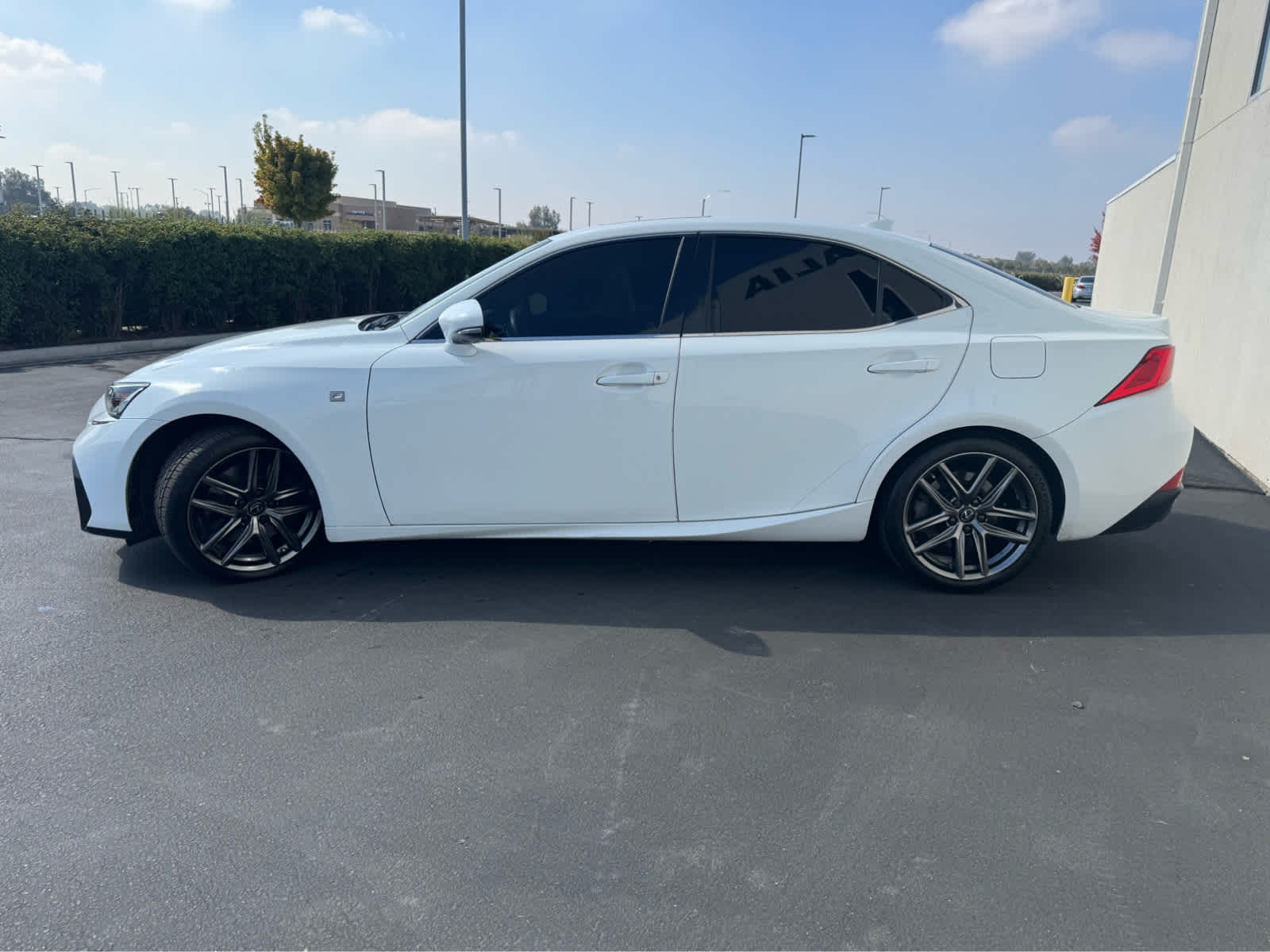 2020 Lexus IS 350 F SPORT photo 3