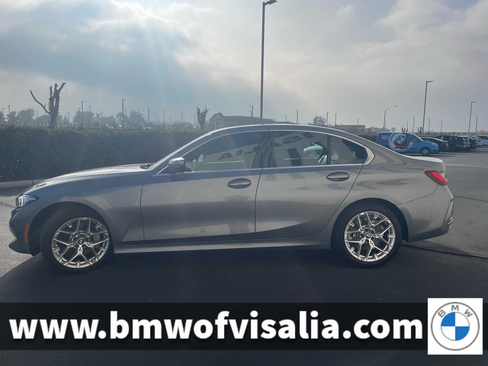 2025 BMW 3 Series 330i's photo