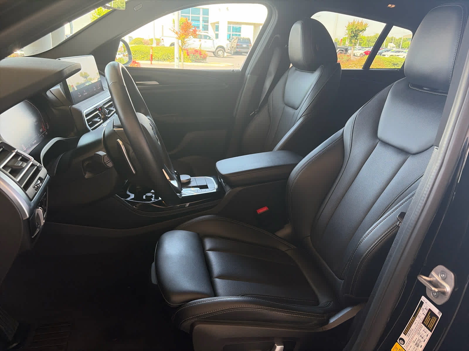 2023 BMW X4 30i - Photo 9