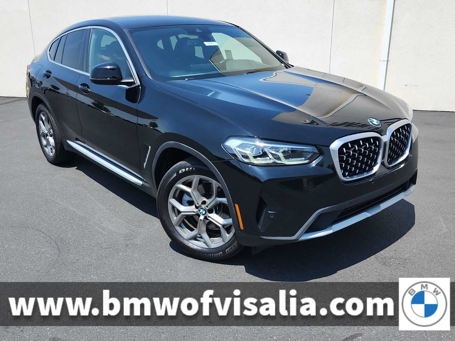 2023 BMW X4 xDrive30i's photo
