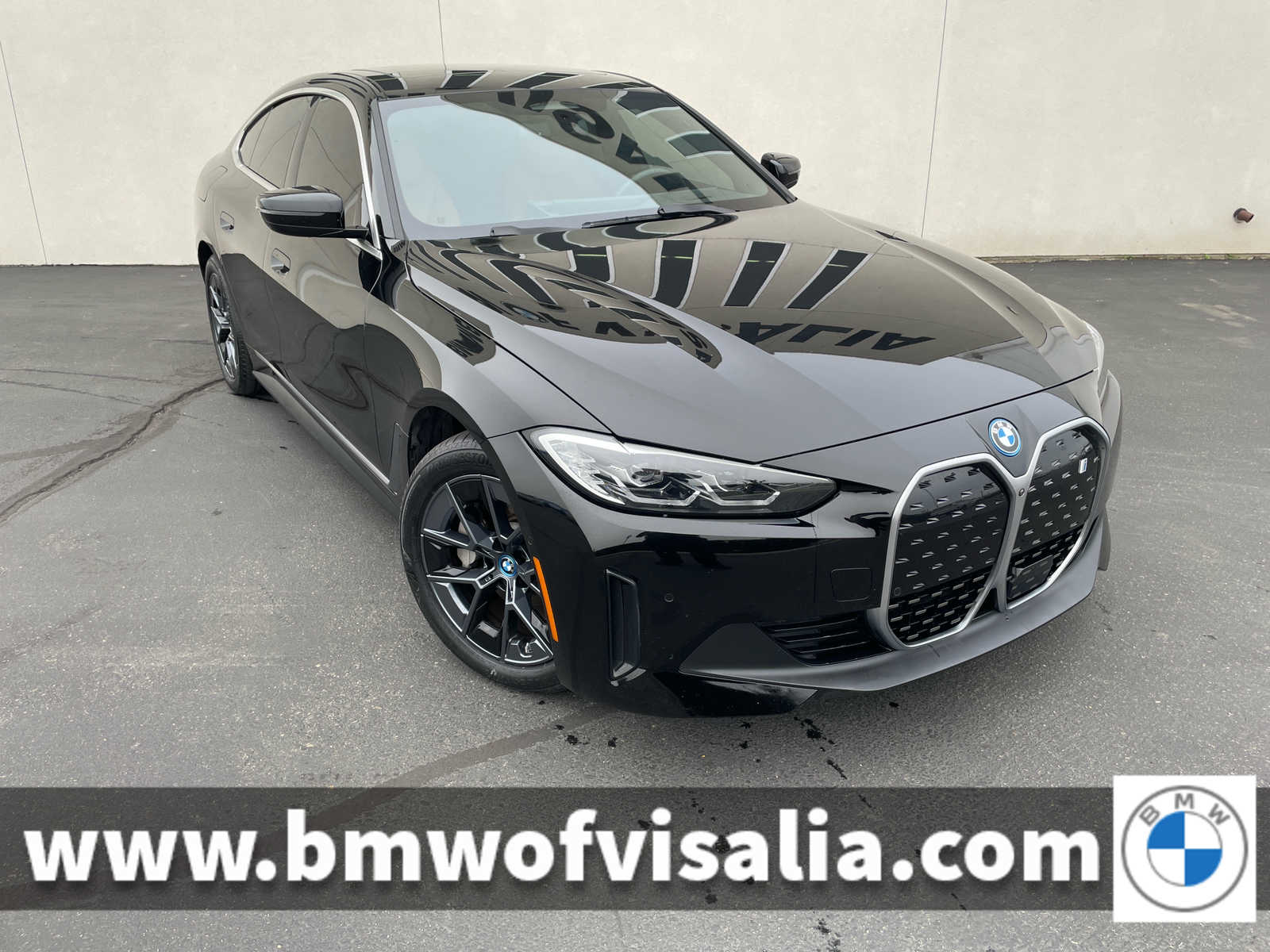 2024 BMW i4 35's photo