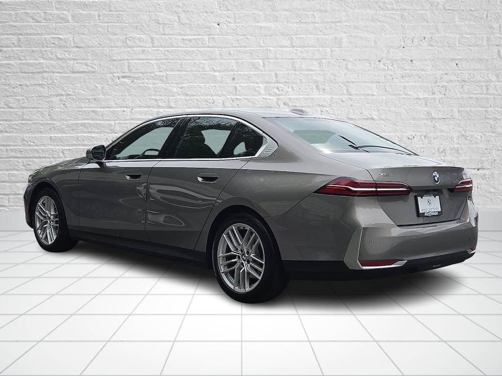 Used 2025 BMW 530IX xDrive Sedan