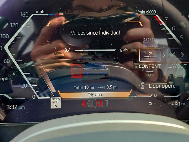 2026 BMW 5 Series 530i - Photo 9