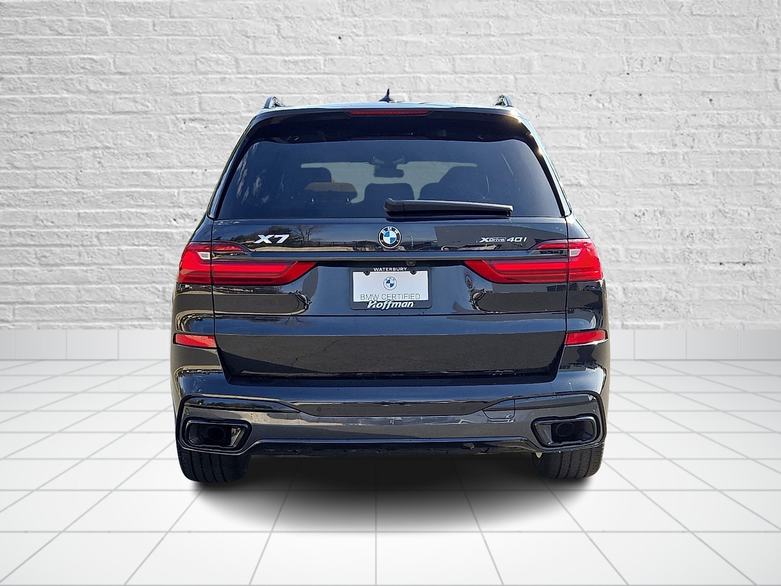 View vehicle photo 5