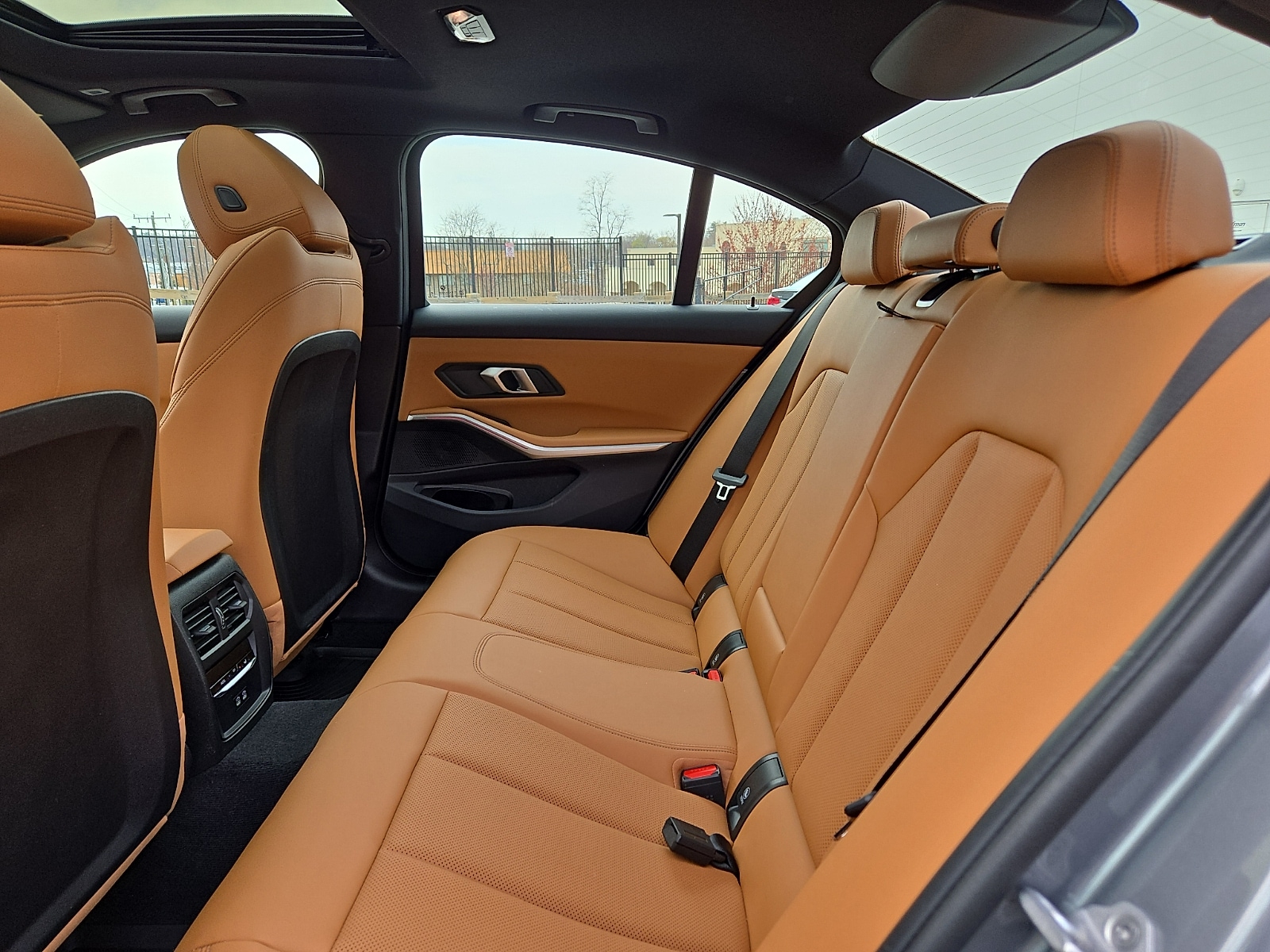 2025 BMW 3 Series 330i - Photo 10