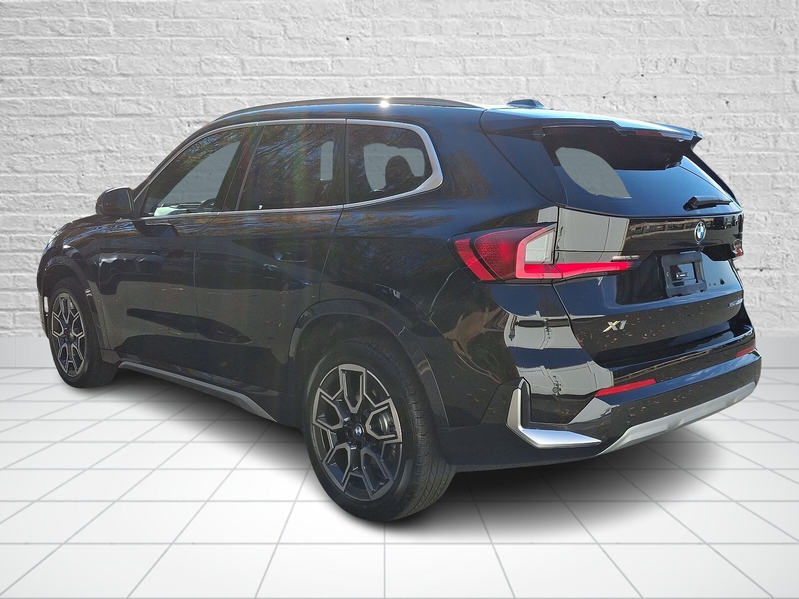 2025 Bmw X1 XDrive28i photo 2