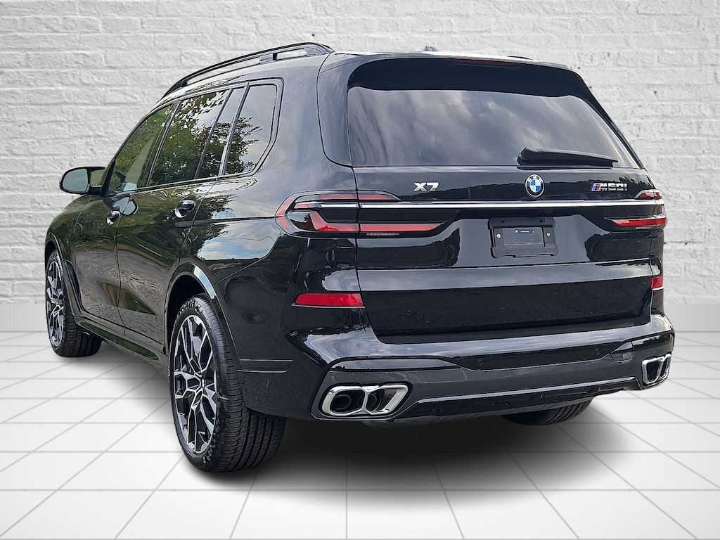 New 2026 BMW X7 M60i SUV