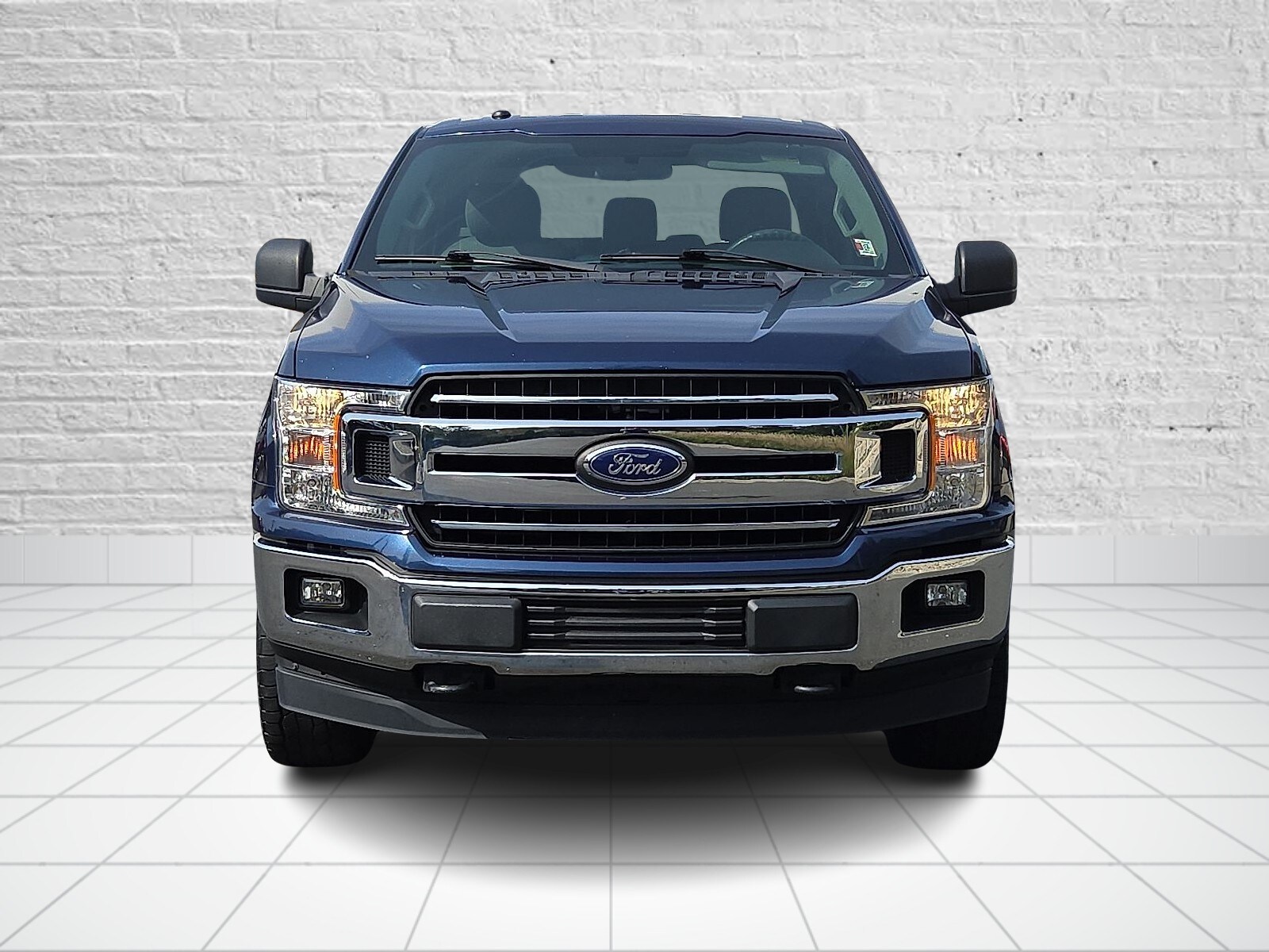 2018 Ford F-150 photo 2