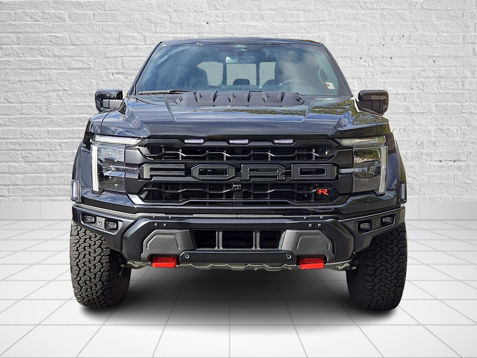 2025 Ford F-150 Raptor photo 2