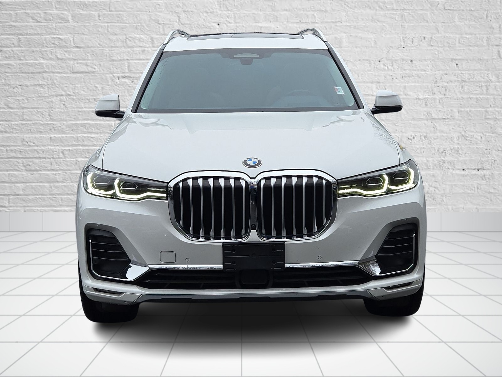 Used 2022 BMW X7 40i with VIN 5UXCW2C0XN9M86000 for sale in Waterbury, CT