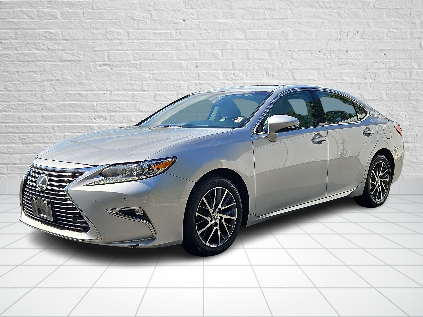 2016 Lexus ES 350 photo 3