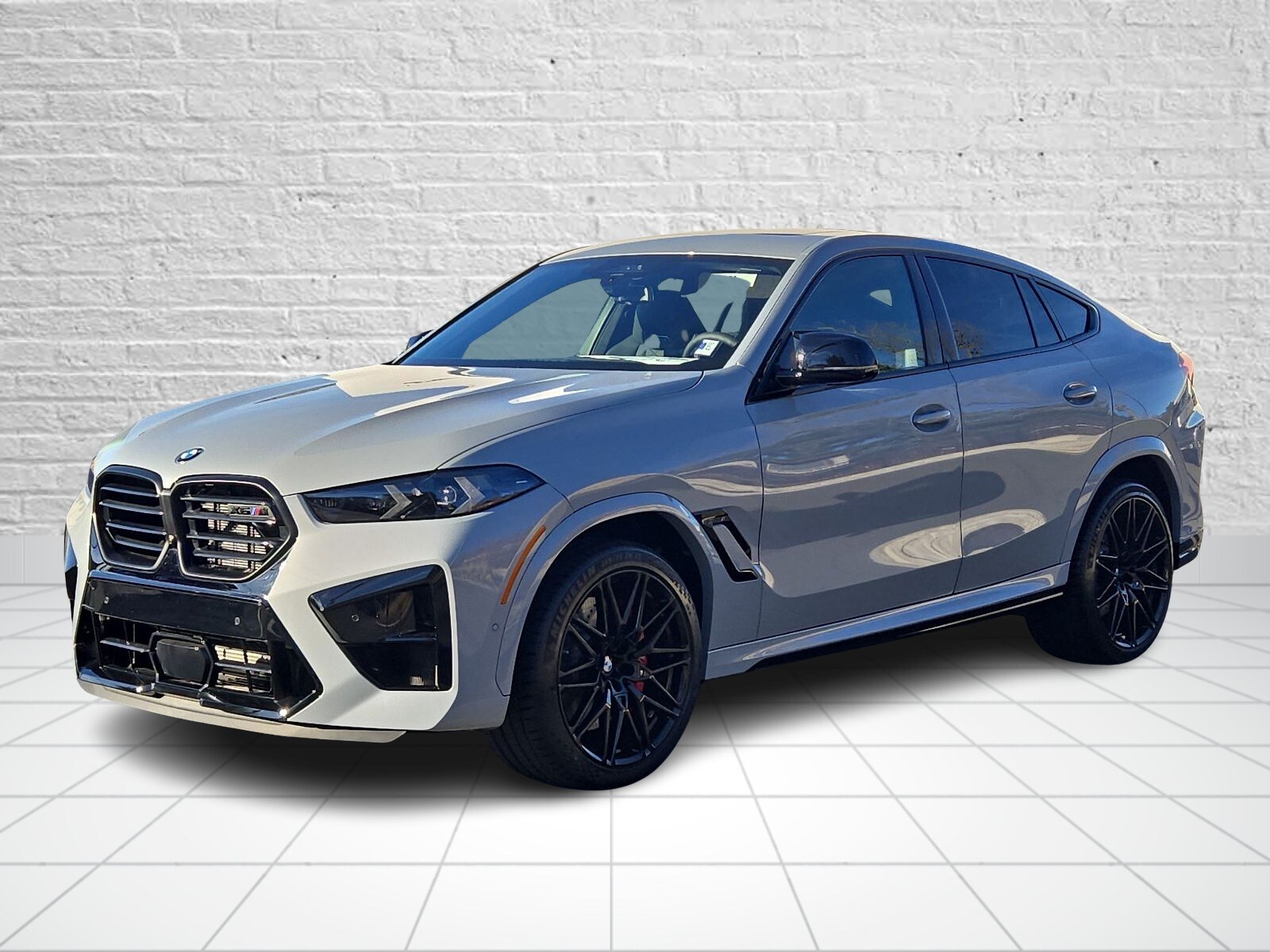 2025 Bmw X6 M photo 2