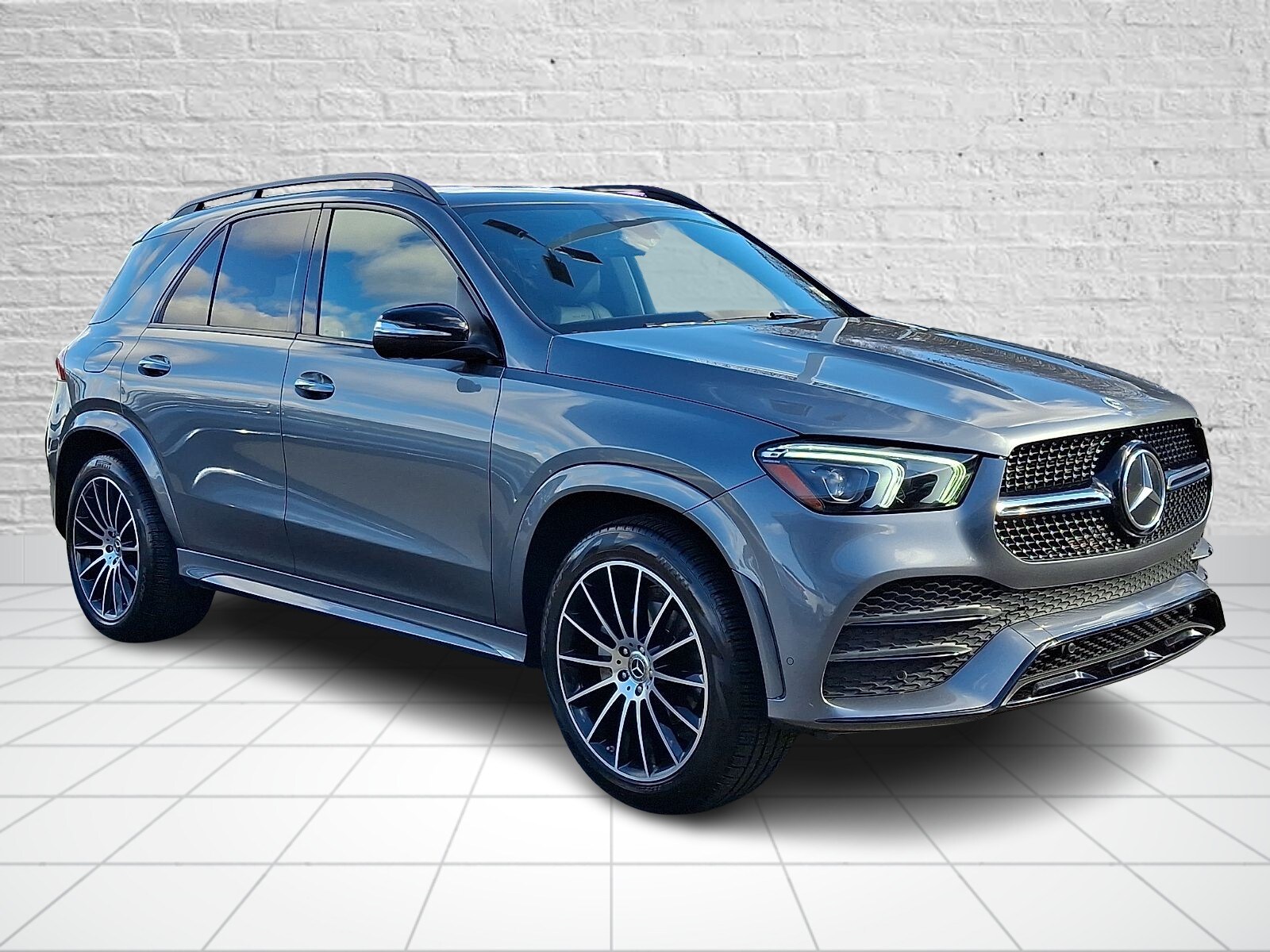 2023 Mercedes Benz GLE 350 4MATIC photo 3