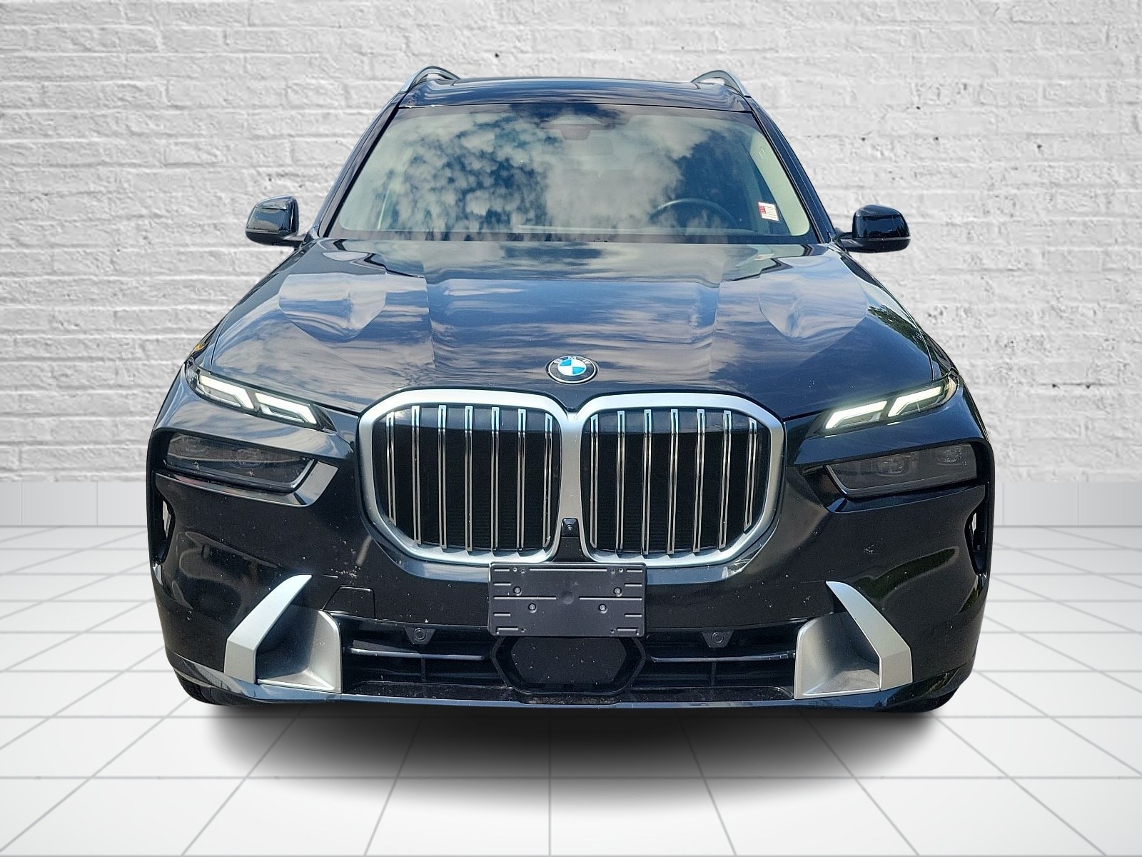 Used 2023 BMW X7 40i with VIN 5UX23EM06P9R91491 for sale in Waterbury, CT