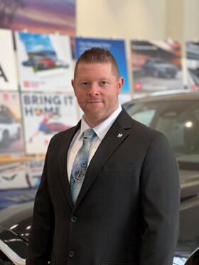 Staff member Mike DeAngelis from eec6c2785219