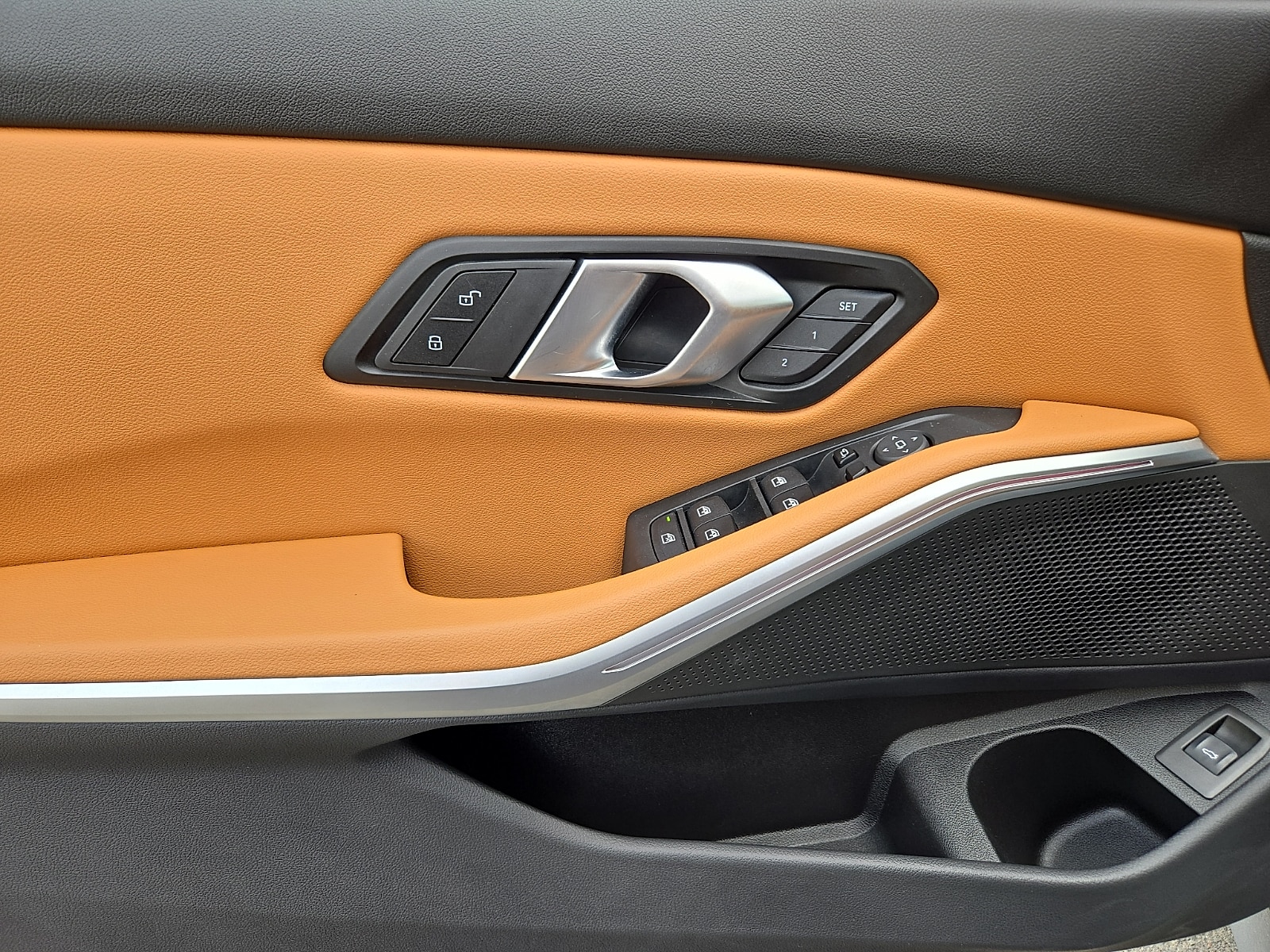 2025 BMW 3 Series 330i - Photo 12