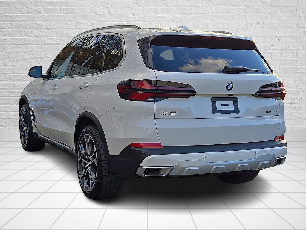 New 2026 BMW X5 xDrive40i SUV