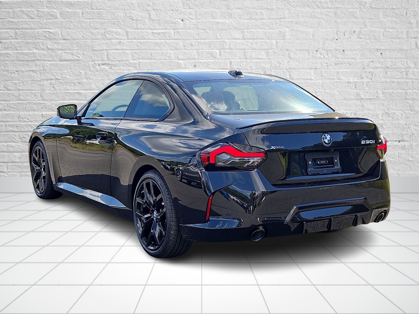 2025 Bmw 230i xDrive photo 3