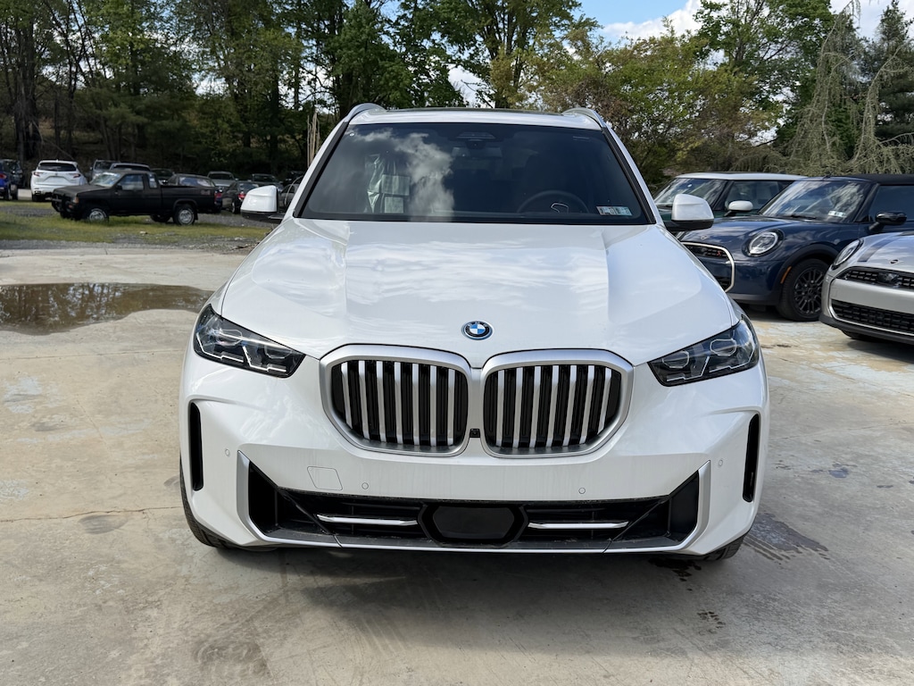 New 2026 BMW X5 PHEV xDrive50e SUV