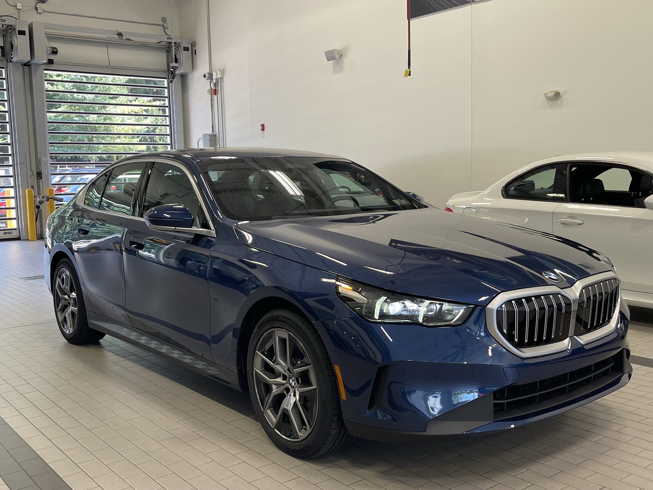 2026 Bmw 530i xDrive photo 2