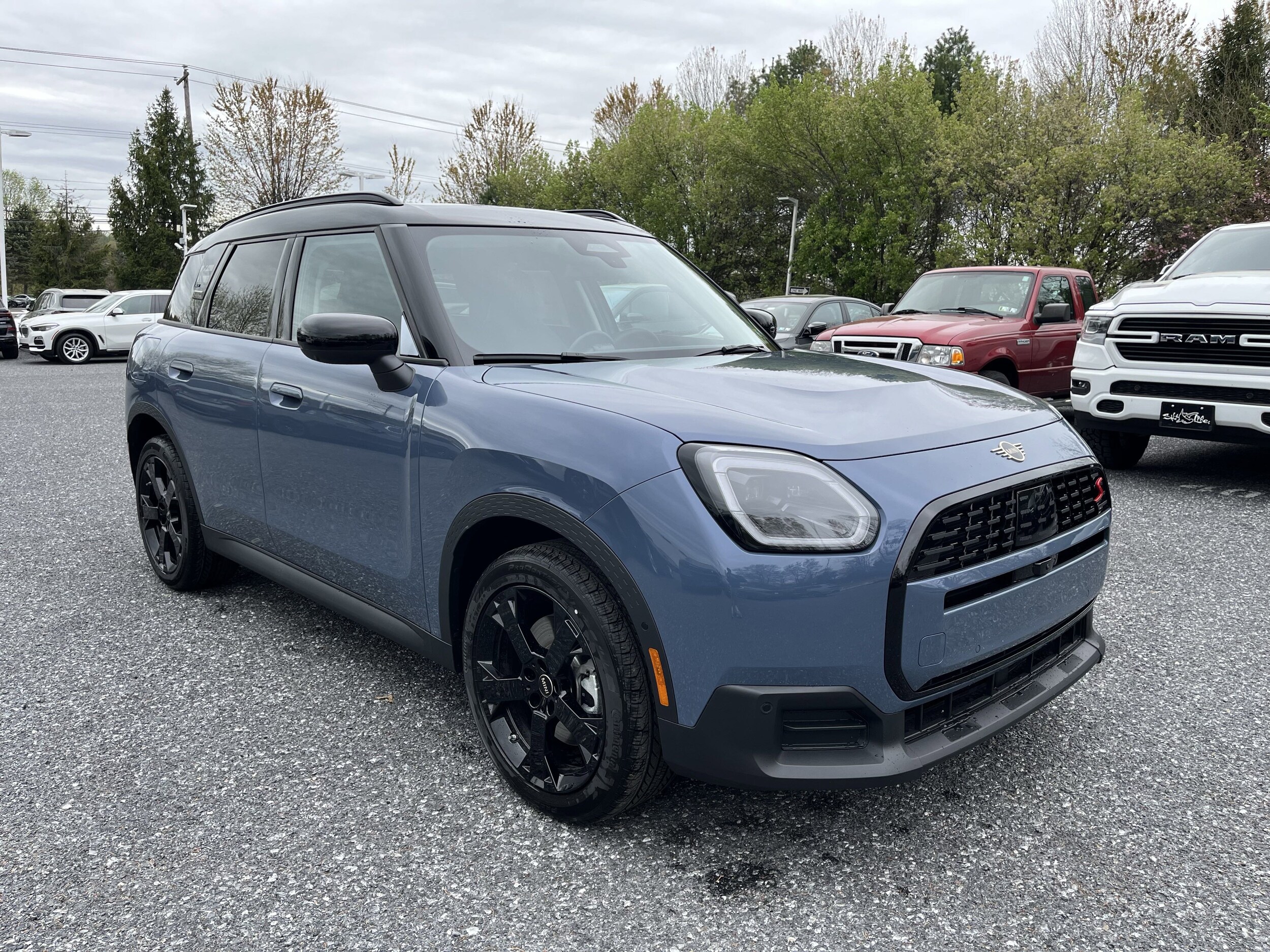 2025 Mini Cooper S ALL4 photo 3