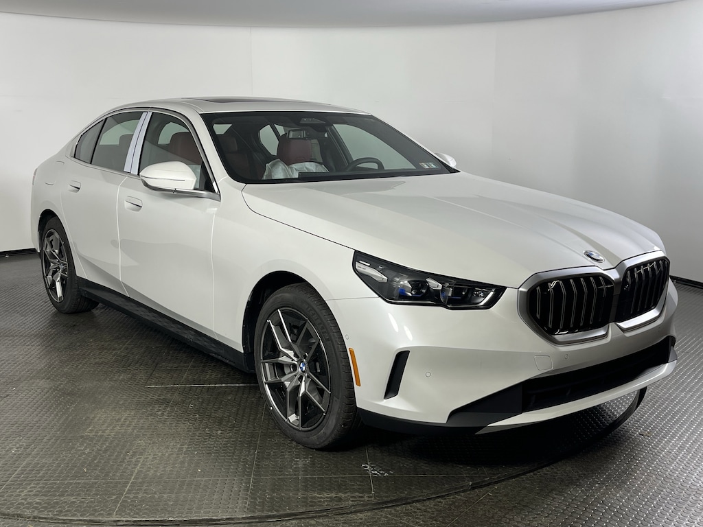 New 2026 BMW 530i xDrive Sedan