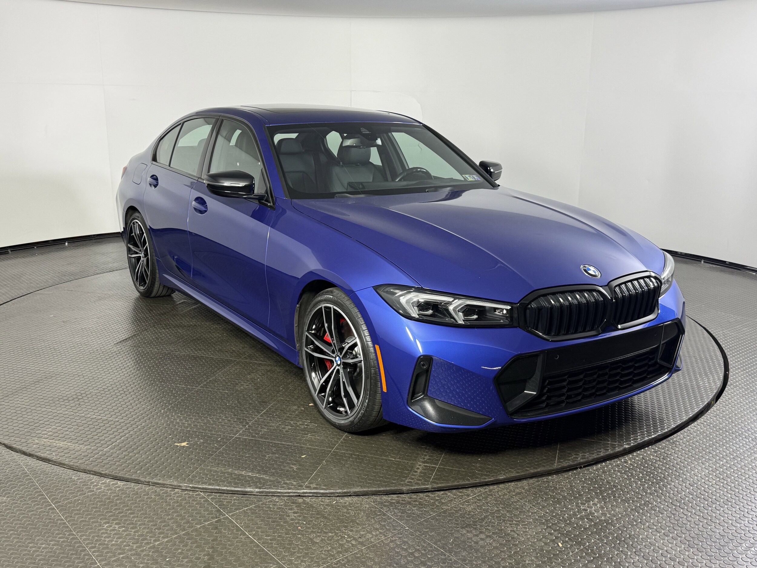 2023 Bmw 330i xDrive photo 3