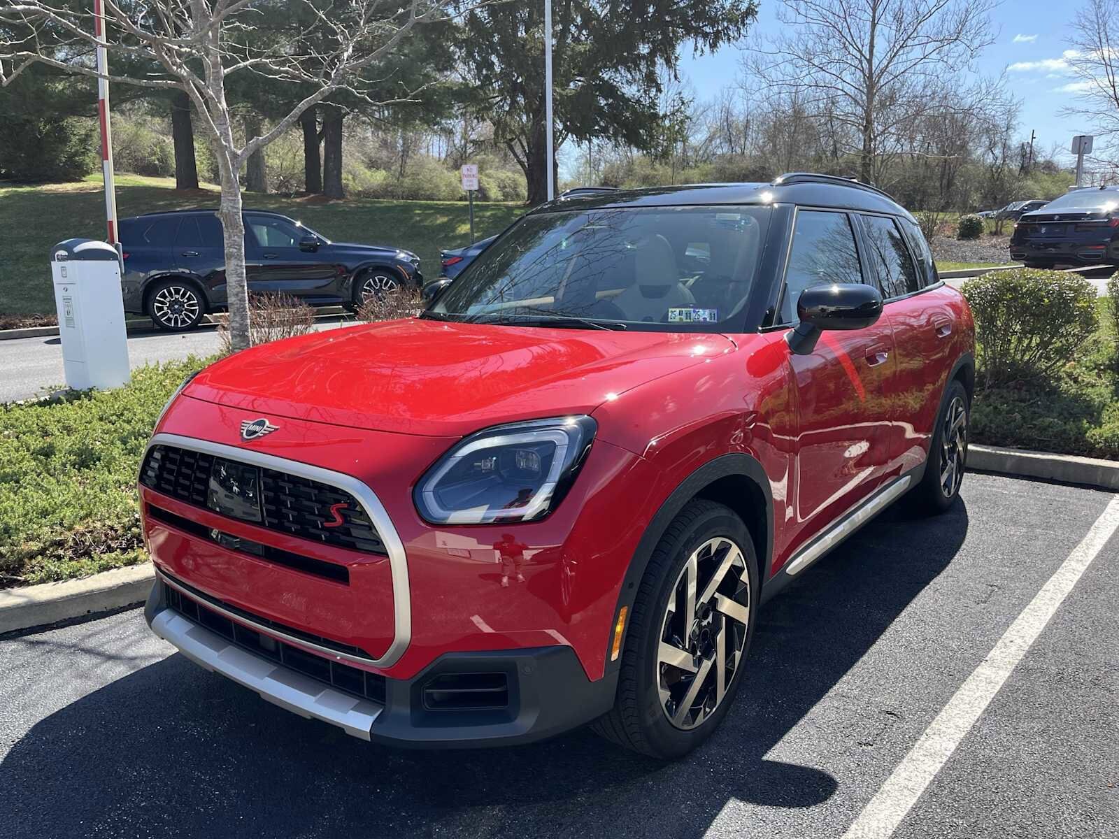 2025 Mini Cooper S ALL4 photo 2